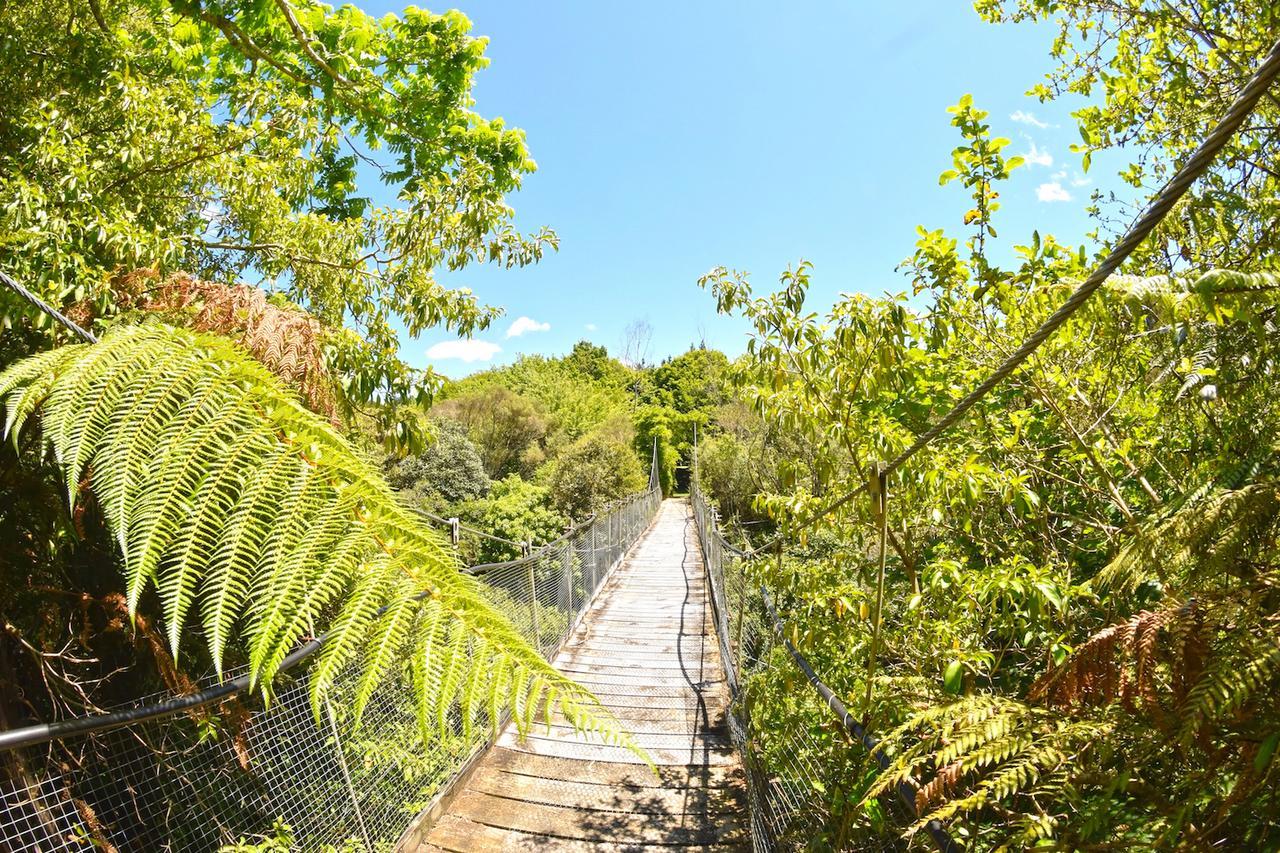 ストラトフォード Tepopo Gardens Rural Retreatヴィラ エクステリア 写真